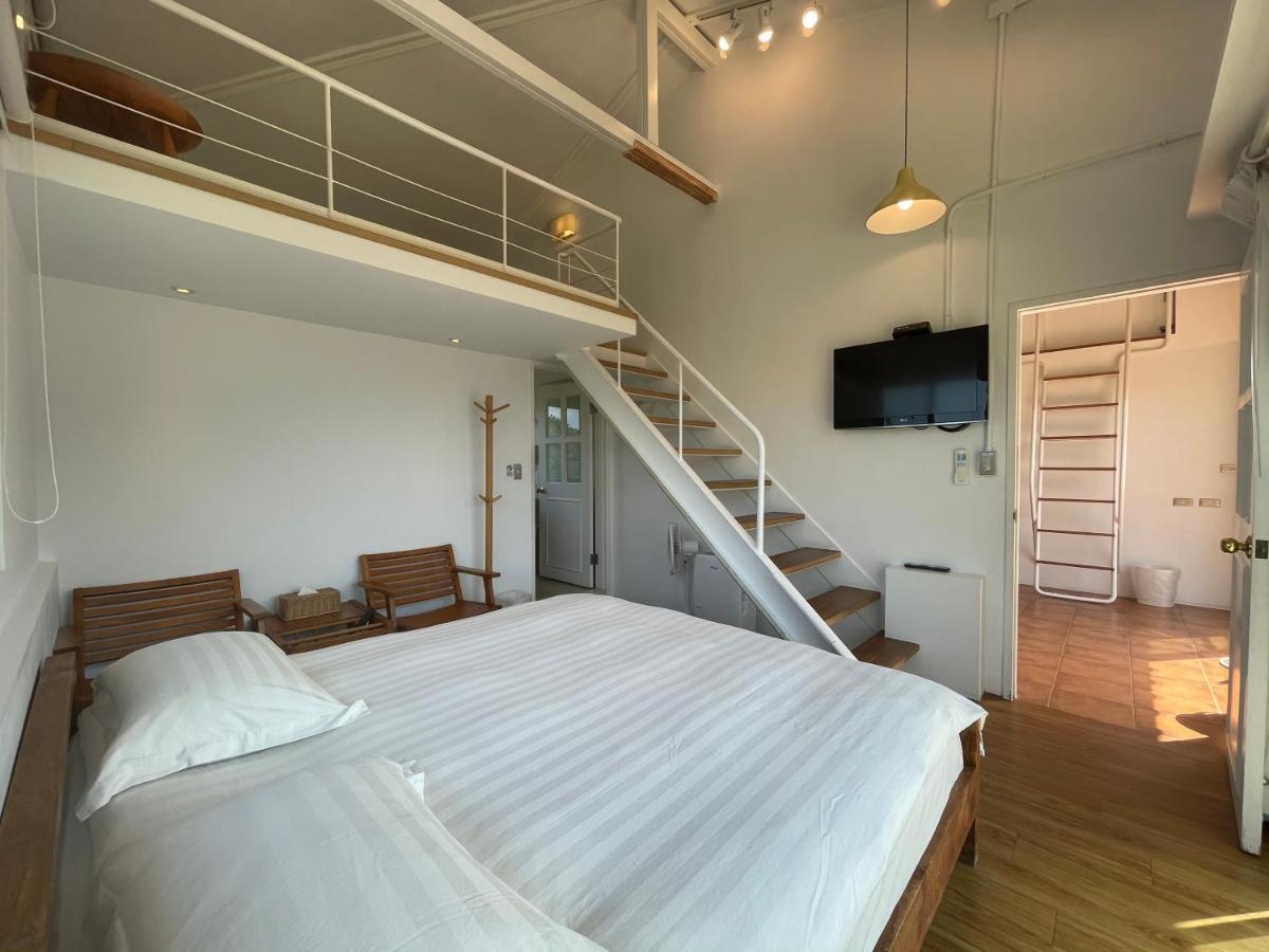 Golden101 Bed And Breakfast Jiufen Bagian luar foto