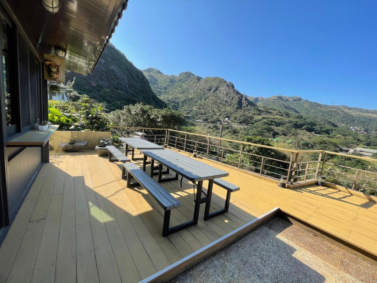 Golden101 Bed And Breakfast Jiufen Bagian luar foto