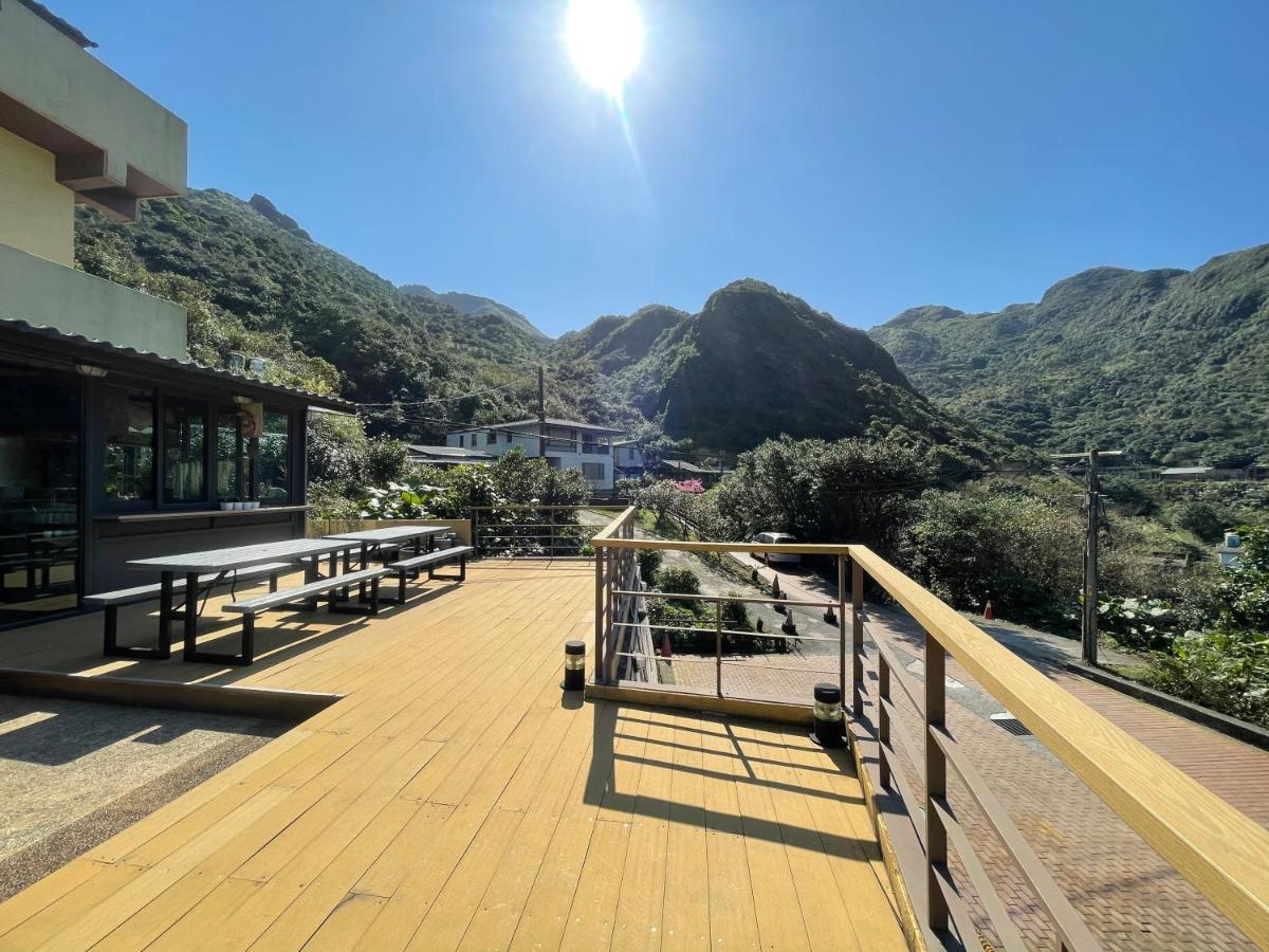 Golden101 Bed And Breakfast Jiufen Bagian luar foto