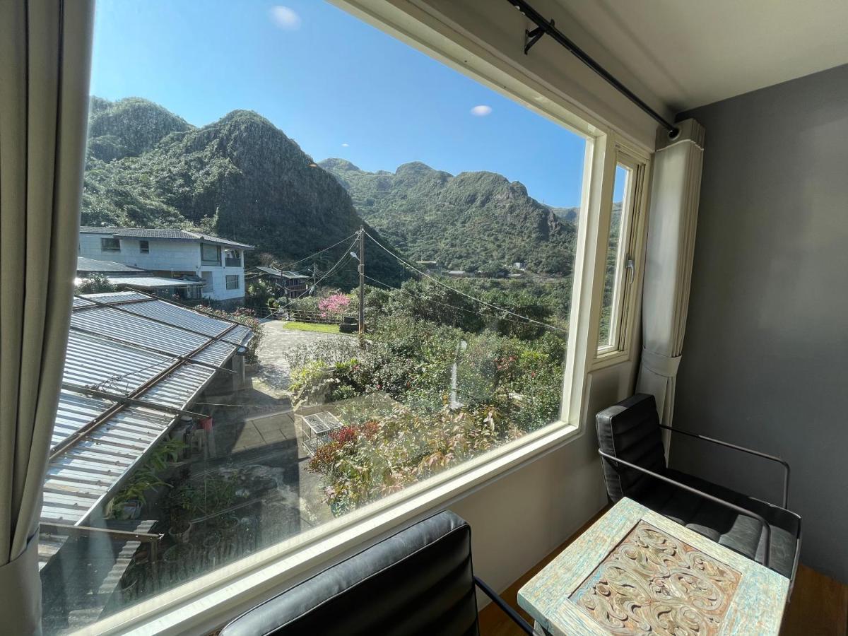 Golden101 Bed And Breakfast Jiufen Bagian luar foto