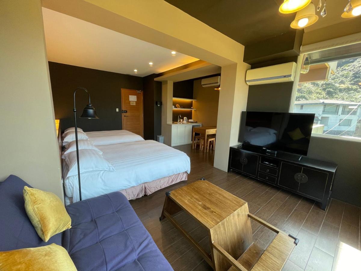 Golden101 Bed And Breakfast Jiufen Bagian luar foto